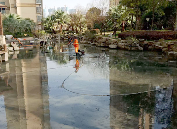 浦城景观池淤泥清理